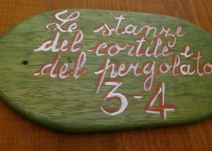 Le Colombaie 3* 부세토