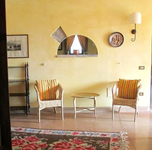 Le Colombaie 3* 부세토