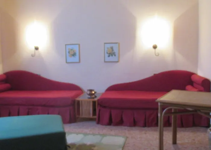 Le Colombaie 3* 부세토